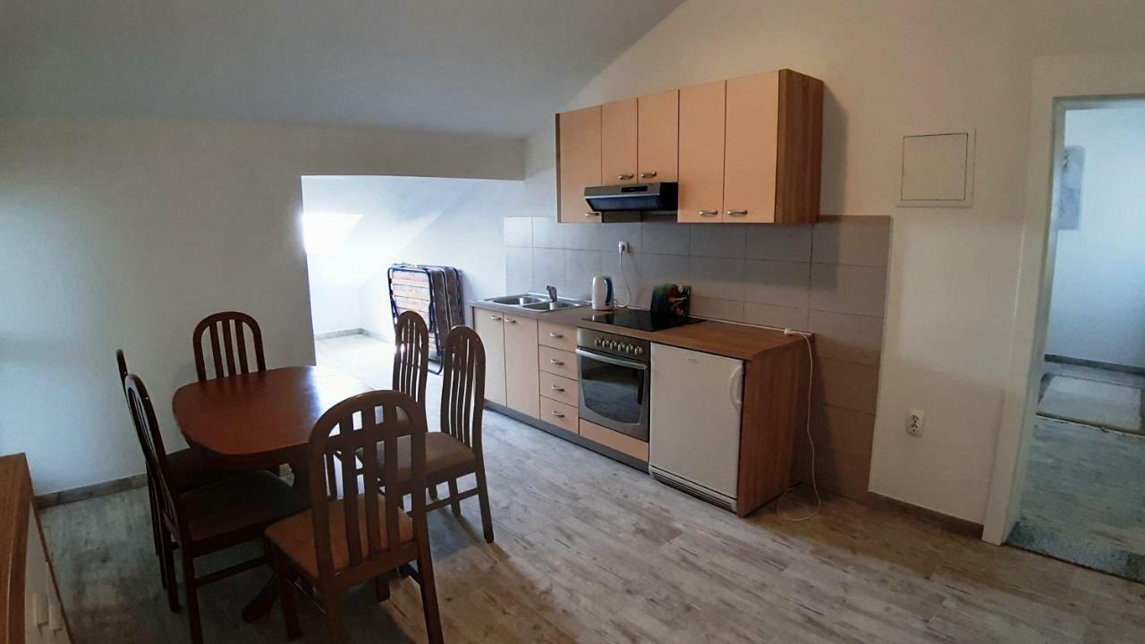Relax Apartman Stari Grad Kültér fotó